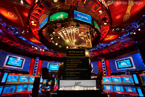 Pred zadnjo tretjino WSOP-ja še nekaj slovenskih uvrstitev