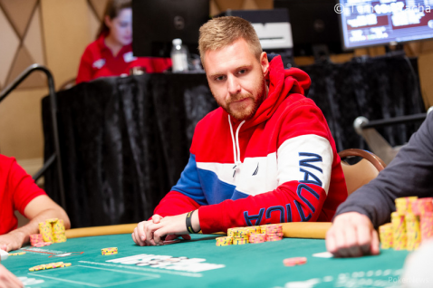 Jan Lakota vodilni na finalki WSOP!
